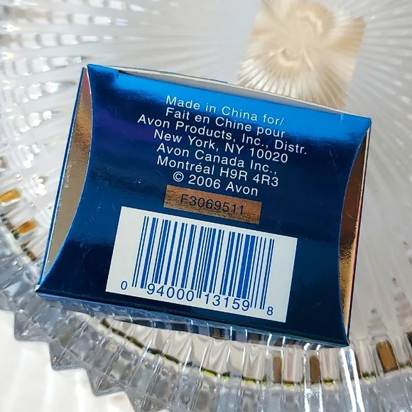 Avon Angel Tac Pin Birthstone November - 2006 - Picture 6 of 9